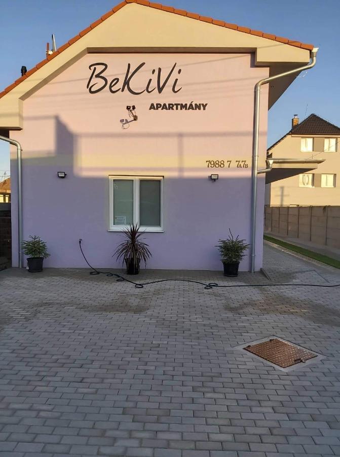 Bekivi Apartmany Дунавска Стреда Екстериор снимка