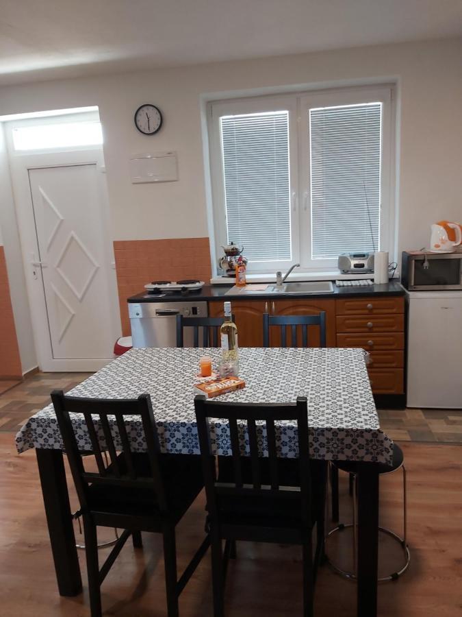 Bekivi Apartmany Дунавска Стреда Екстериор снимка
